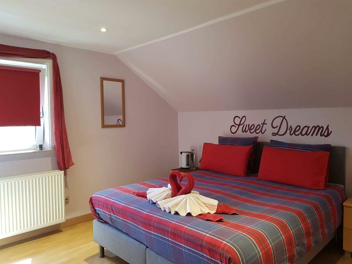 B&B Woodside